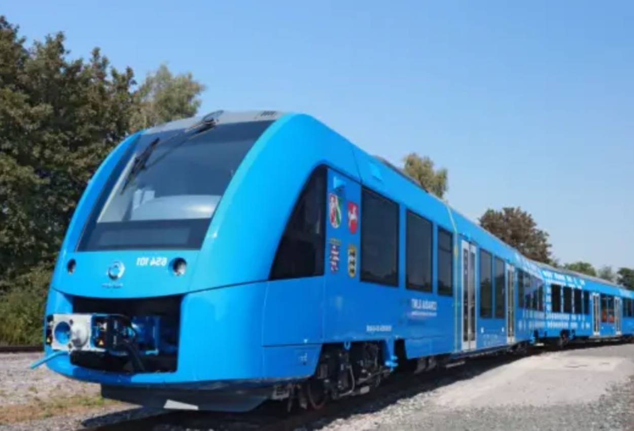 First Hydrogen Train Hits the Rail for Test Run in Japan | TOI