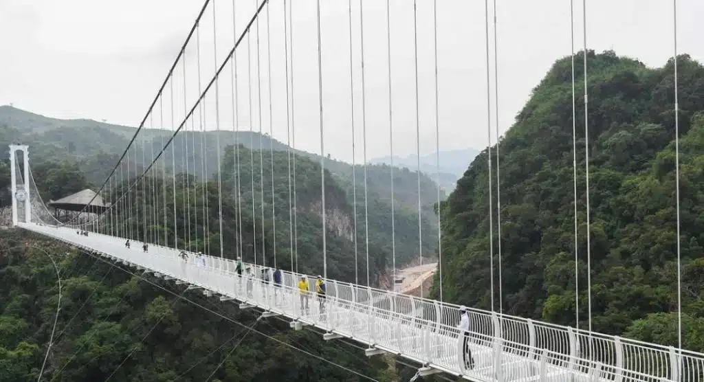 World's Longest Glass Bridge