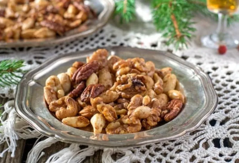 Cinnamon-glazed Nuts