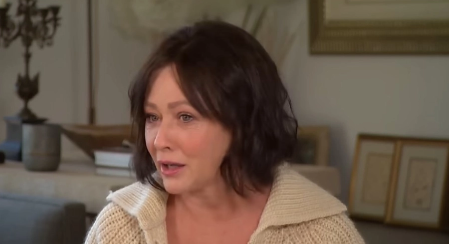 Shannon Doherty, shannon doherty nude, shannon doherty cancer, did shannon doherty die, shannon doherty net worth, shannon doherty death, did shannon doherty pass away