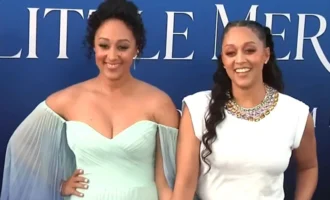 Tia and Tamera, Tia and Tamera parents, Tia and Tamera siblings, Tia and Tamera cats, real life tia and tamera parents